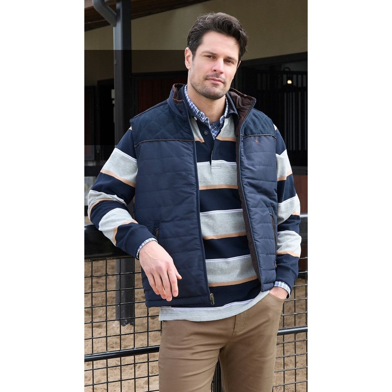 Thomas Cook Reversible Vest - Dark Brown/Navy